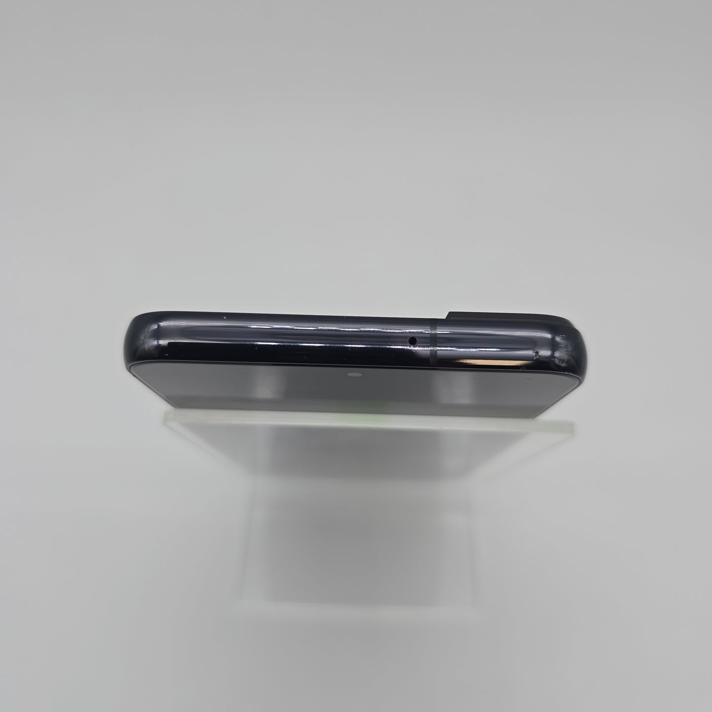 Factory Unlocked Samsung Galaxy S22 8GB RAM 128GB SM-S901U READ