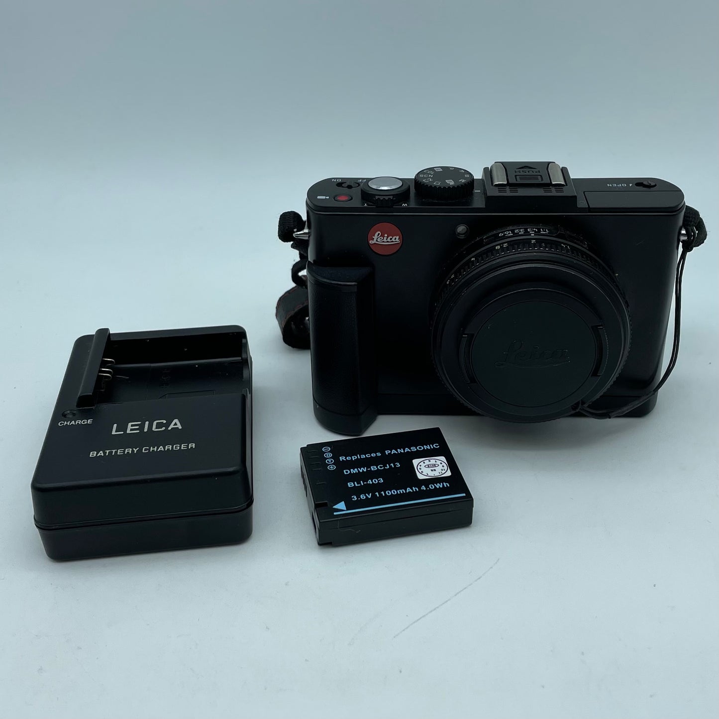 Leica D-Lux 6 18461 10.1MP Digital Camera