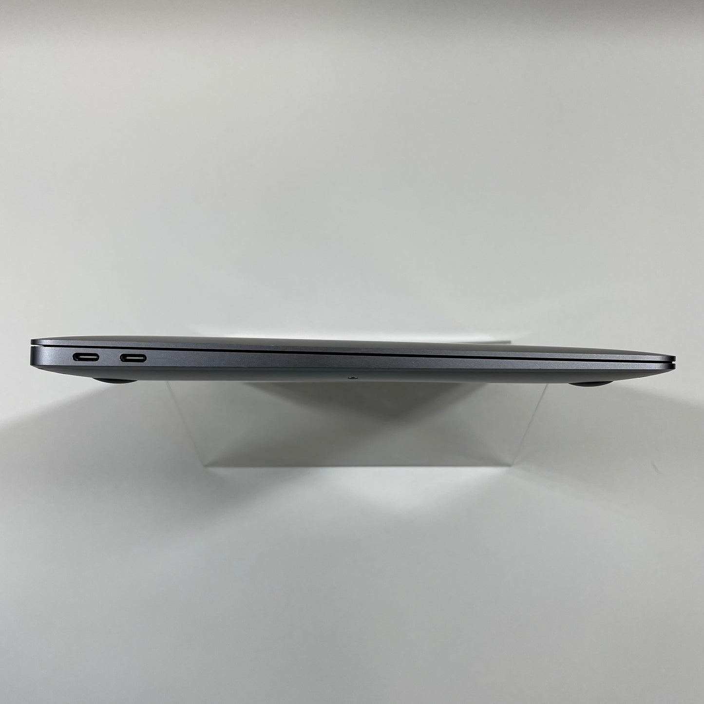 2020 Apple MacBook Air 13.3" M1 8 Core 3.2GHz 8GB RAM 256GB SSD A2337