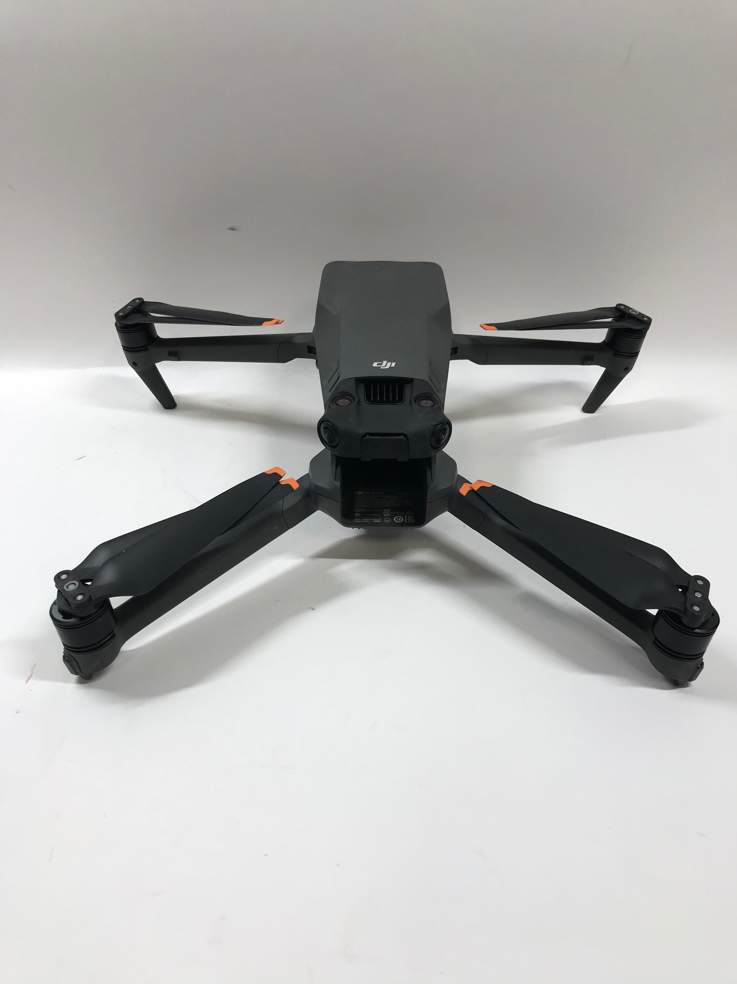 DJI Mavic 3 4K Quadcopter Camera Drone L2A Fly More Combo & Bag