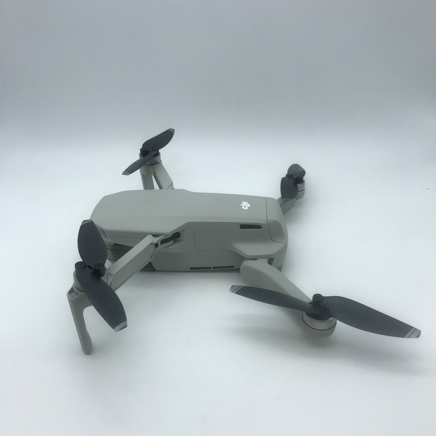 DJI Mavic Mini Mini Drone MTISS5 Bundle